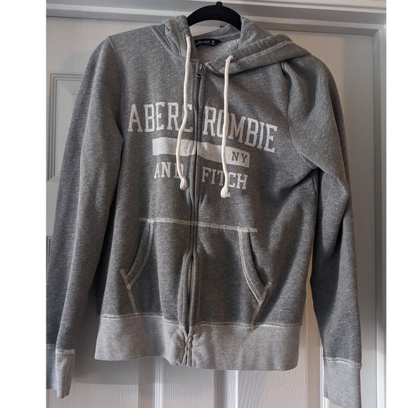 Abercrombie & Fitch Tops - Abercrombie & Fitch Grey Zip Up Hoodie Swea&shirt Womens Medium NY Graphic